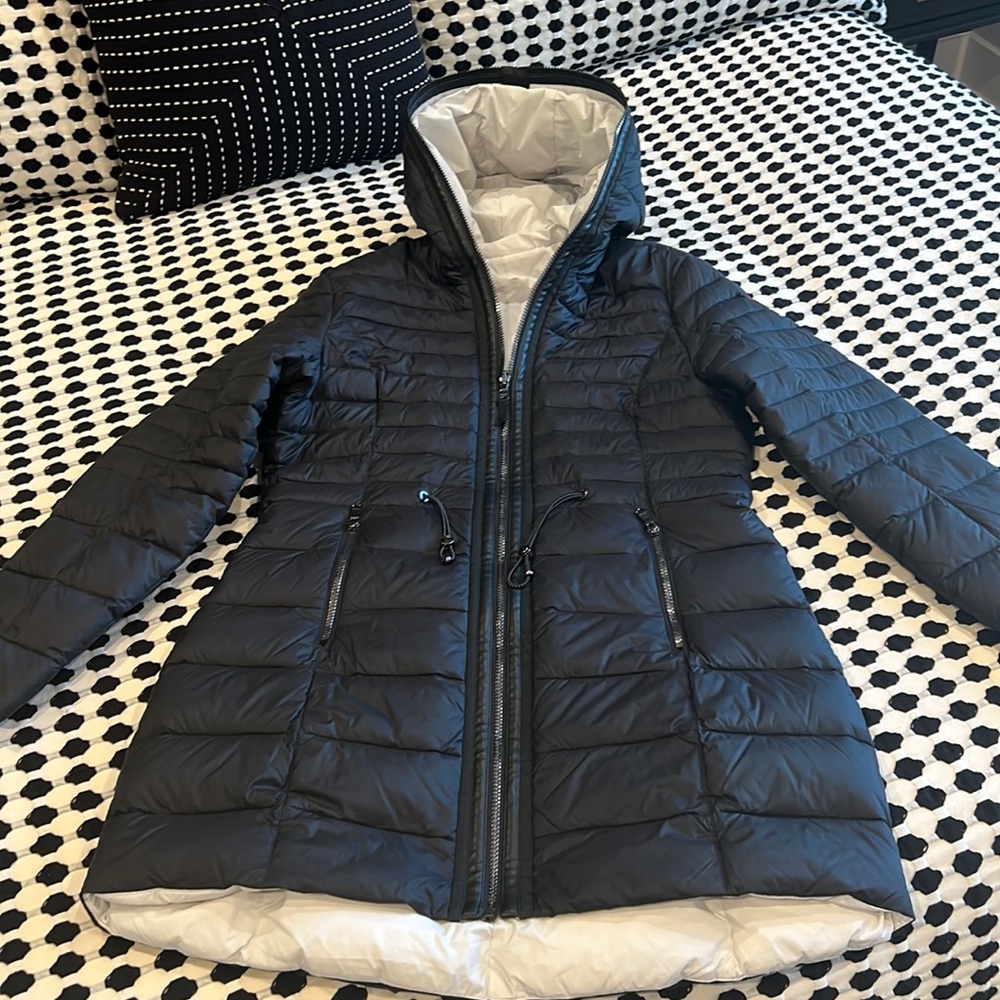 Women’s Pajar Canada Down coat sz Large, EUC!